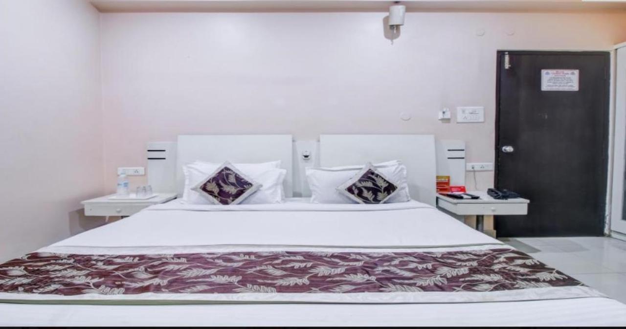 Fabexpress Tourist Plaza Hyderabad Eksteriør bilde
